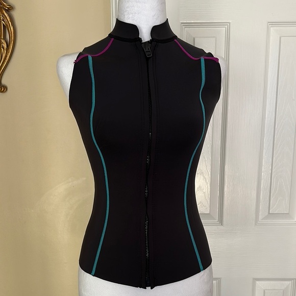 prAna Kelis Black Neoprene Surf Vest Rashguard Swim Top UPF 50 Size Small Zip Up - Picture 2 of 6